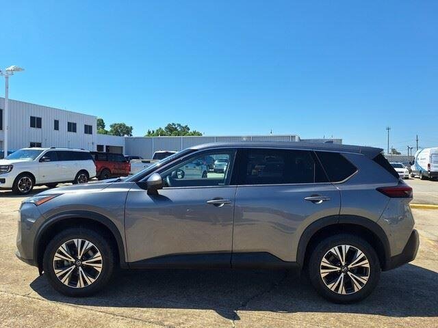 Used 2021 Gun Metallic Nissan SV image 2