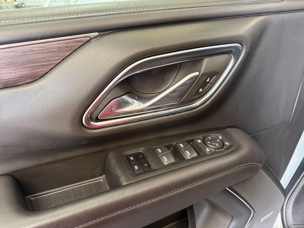 Used 2024 Gray Chevrolet Z71 image 12