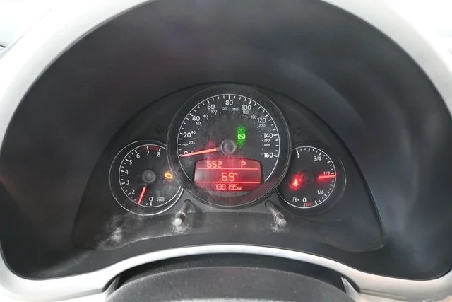 2012 Volkswagen Beetle 2.0 - Photo 24