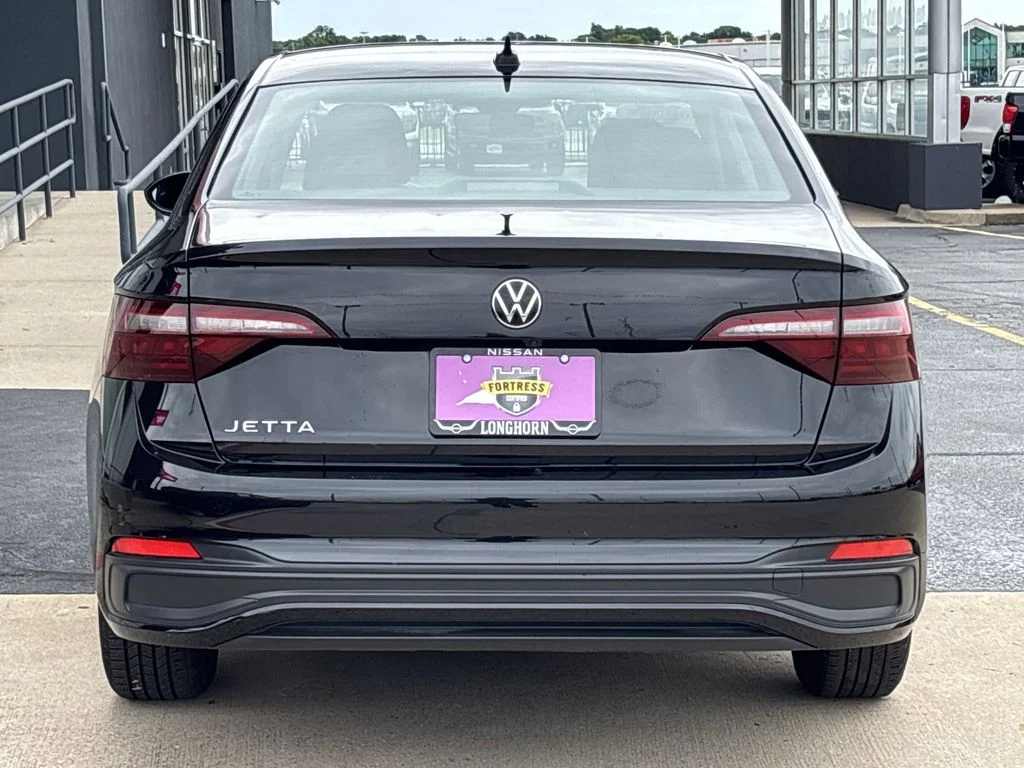 Used 2024 Black Volkswagen 1.5T S image 5