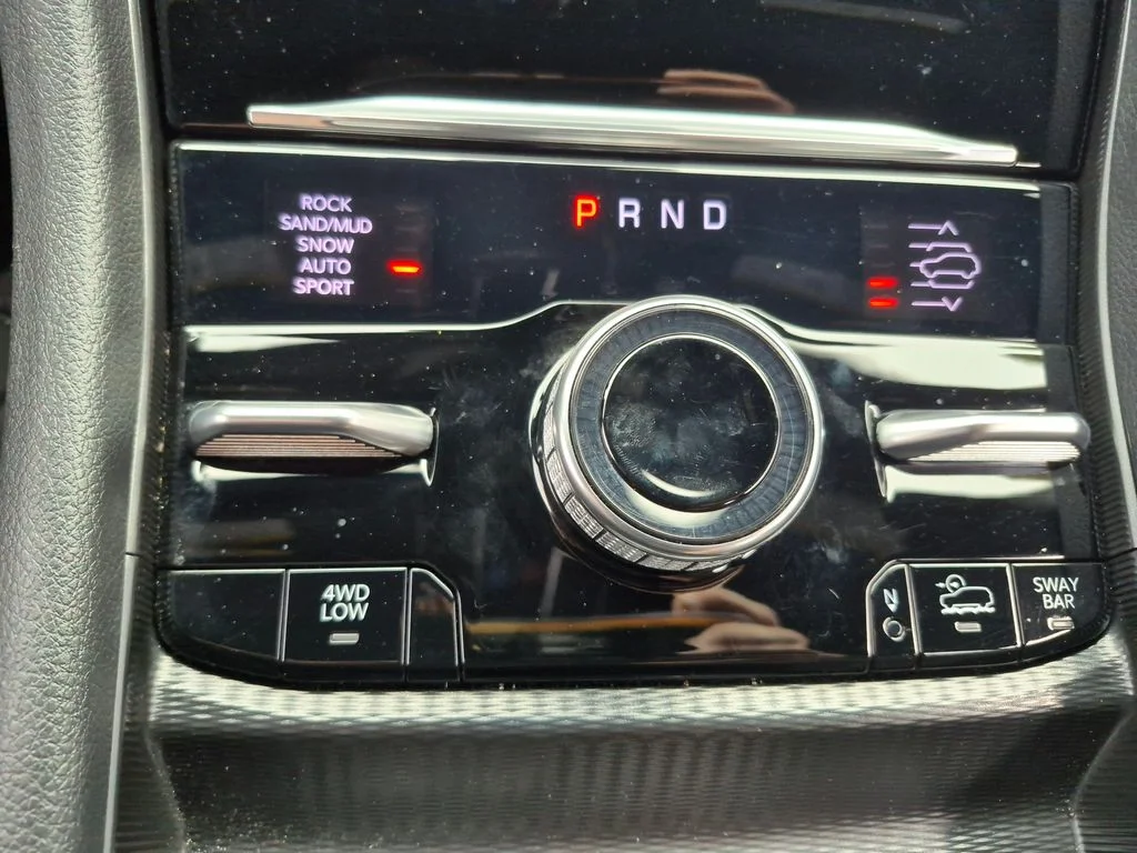 Used 2024 Blue Jeep Trailhawk 4xe image 18