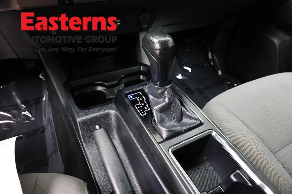 Used 2019 White Toyota SR image 12
