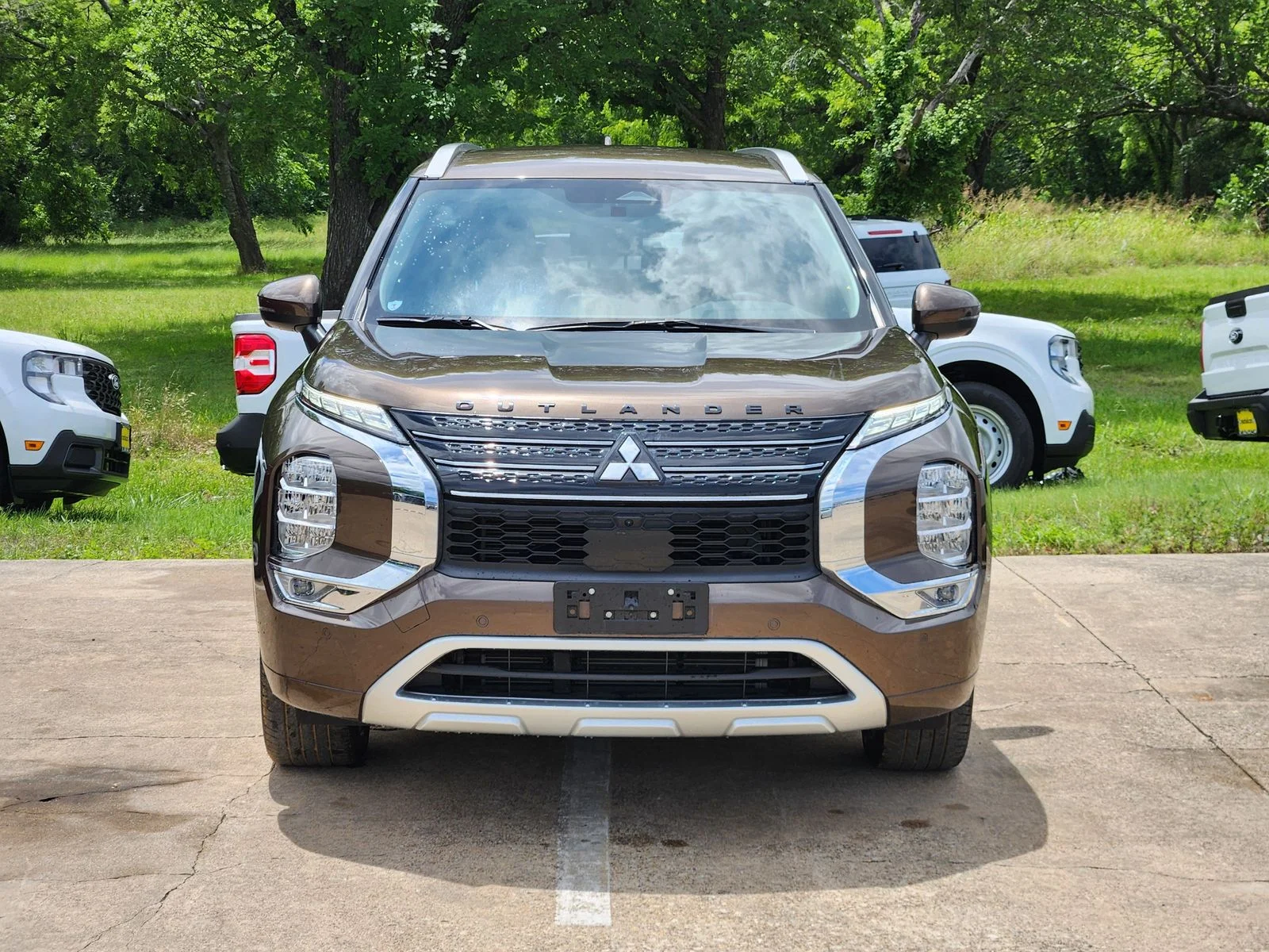 Used 2024 Brown Mitsubishi SEL image 2