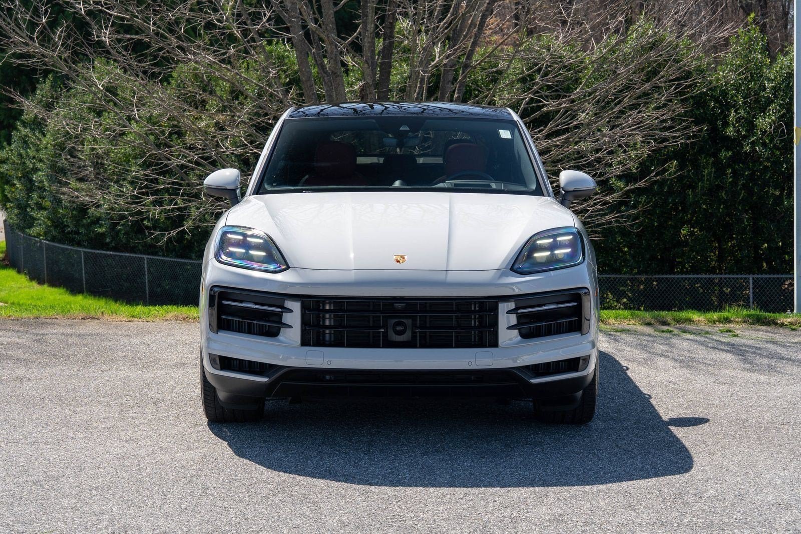Used 2025 White Porsche S E-Hybrid Coupe image 11
