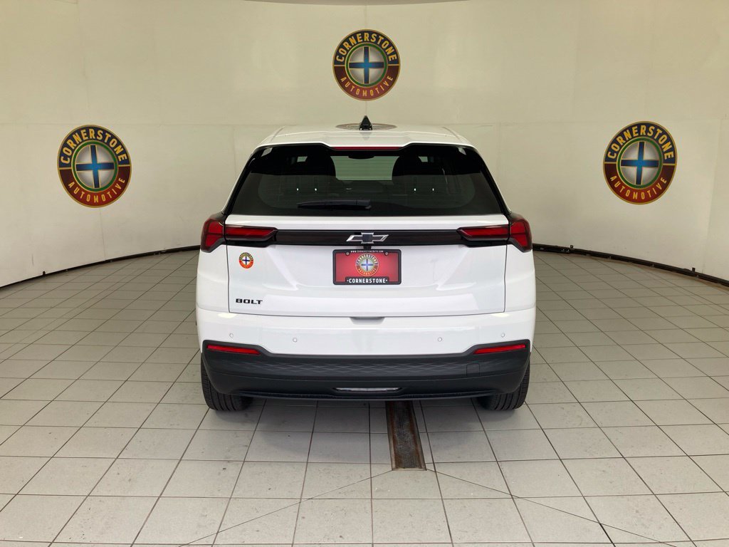 New 2027 Summit White Chevrolet LT image 18
