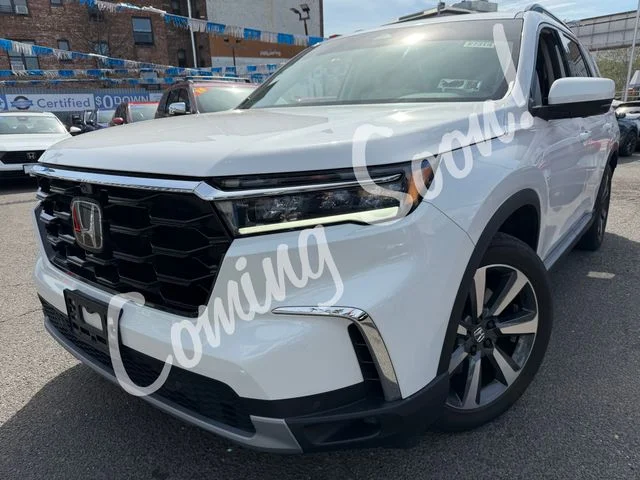 2023 Honda Pilot Elite AWD's photo