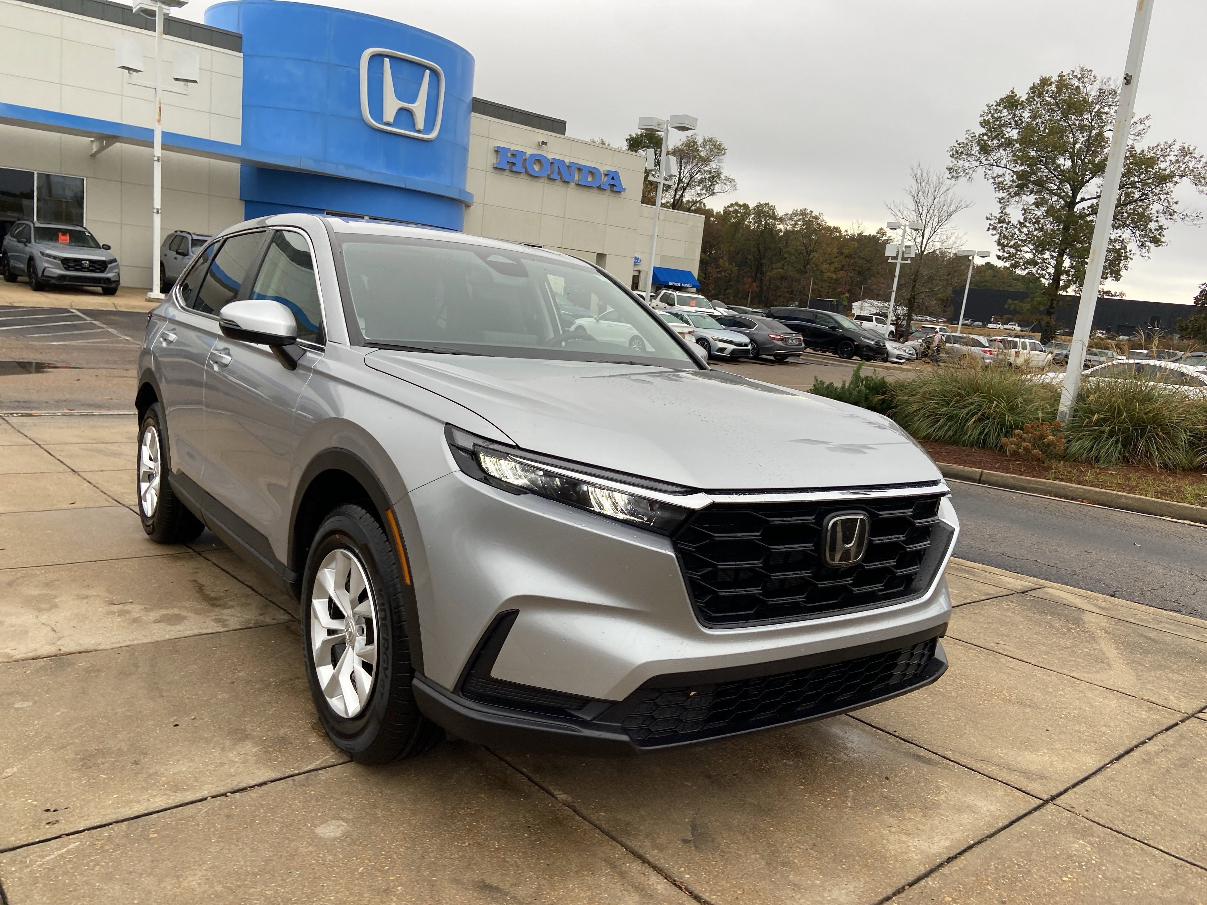 New 2026 Solar Silver Metallic Honda LX image 2