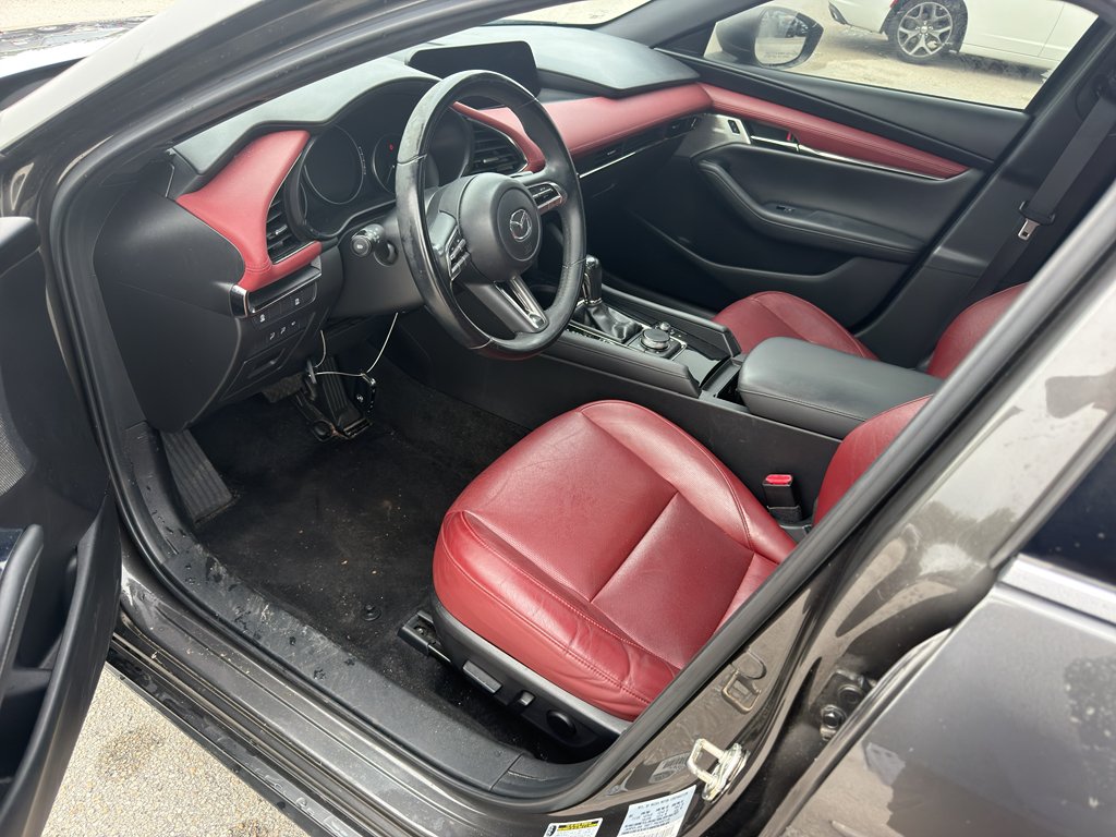 Used 2021 Machine Gray Metallic Mazda Premium image 4