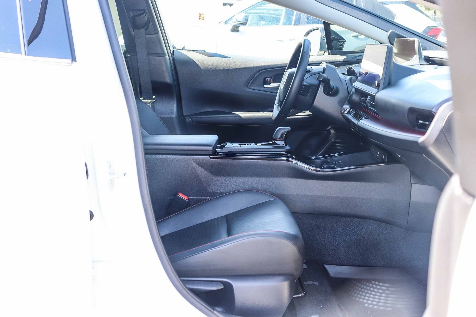 Certified Used 2024 Pearl Toyota XSE Premium image 20