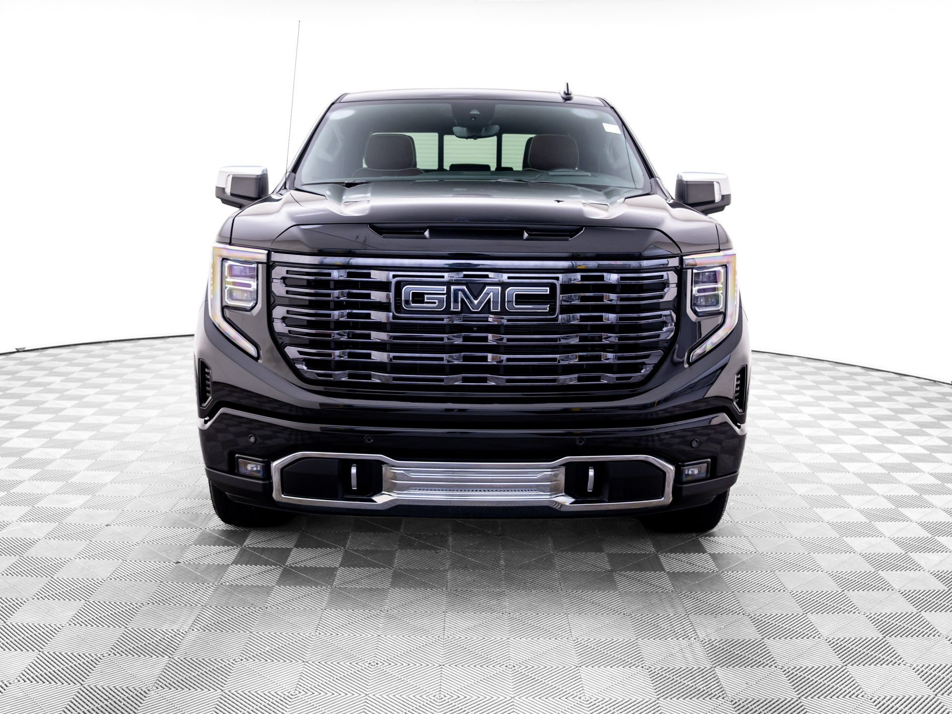 Used 2025 Black GMC Denali Ultimate image 8