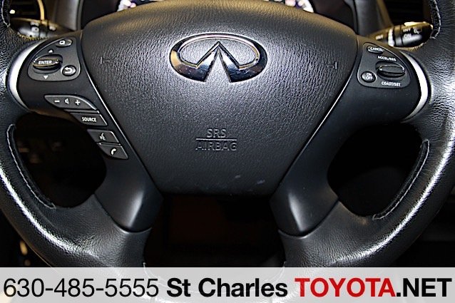 Used 2018 Black INFINITI 60 image 10