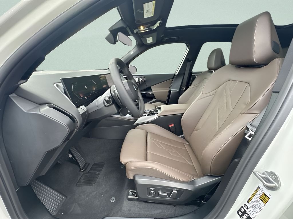 New 2026 Alpine White BMW 30 xDrive image 15