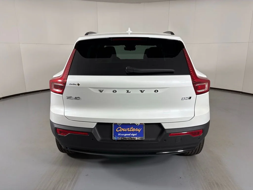 2026 Volvo XC40 Ultra - Photo 7