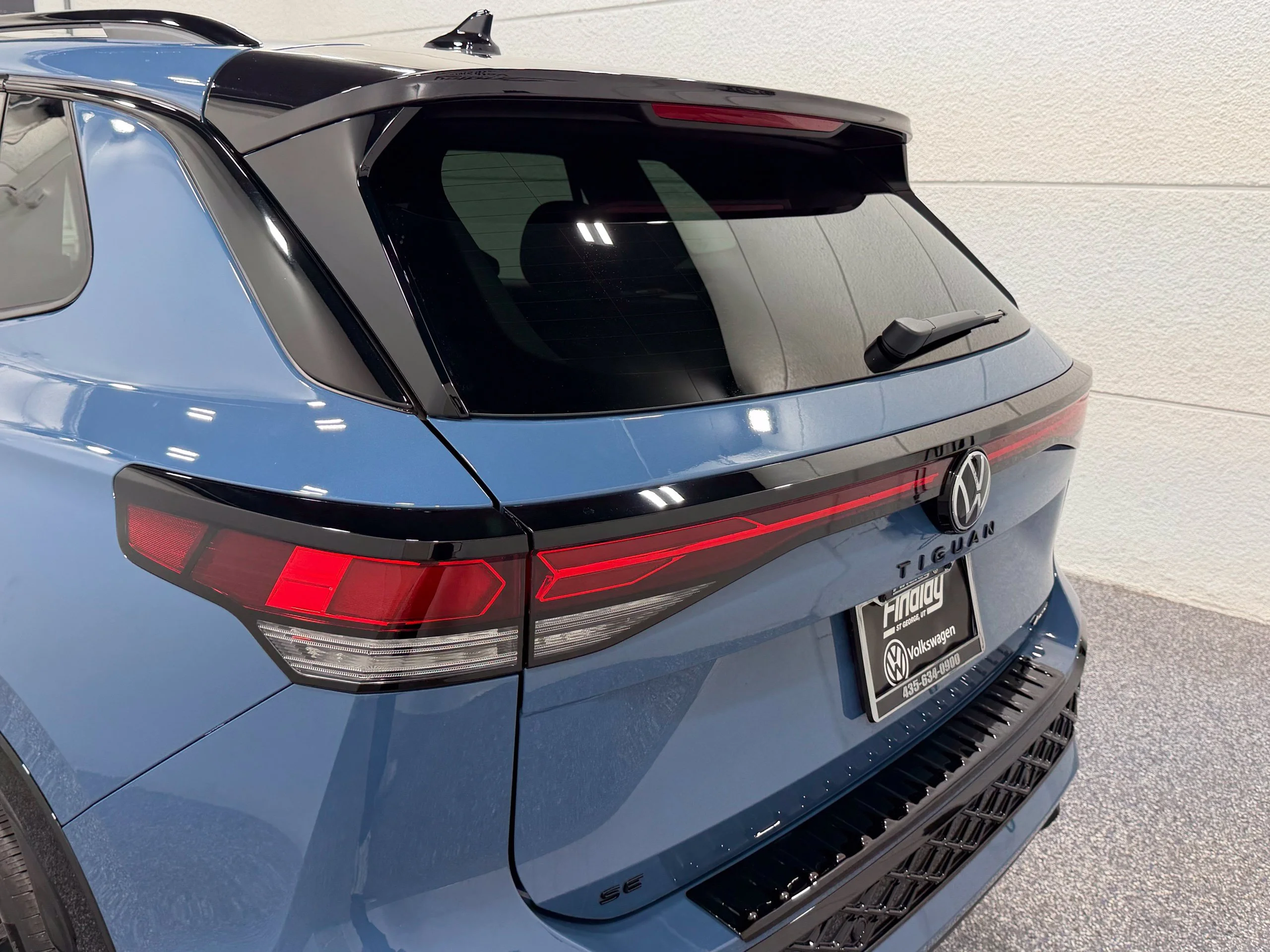 New 2026 Blue Volkswagen SE R-Line Black image 19
