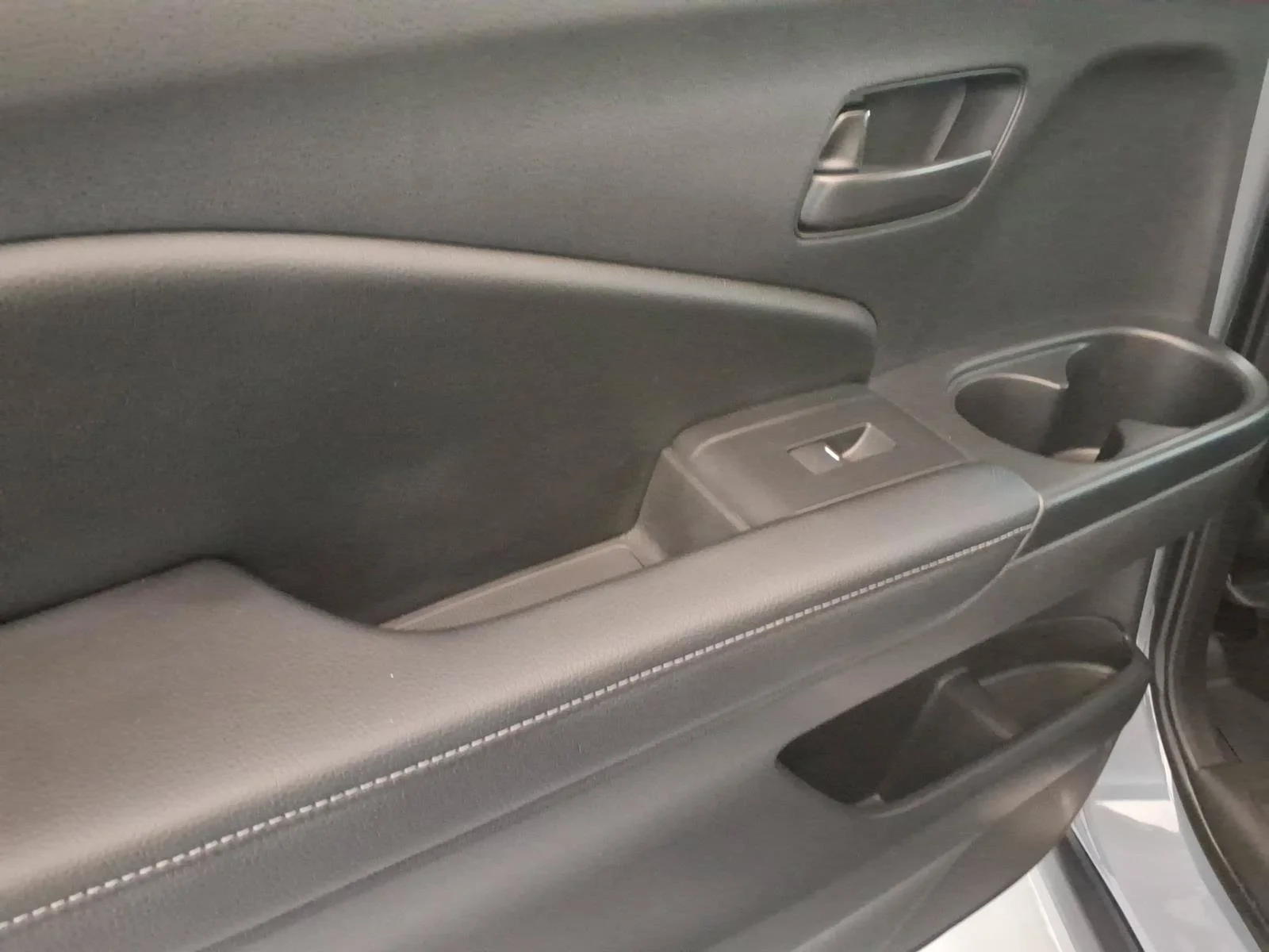 Used 2025 Sonic Gray Pearl Honda EX-L image 16