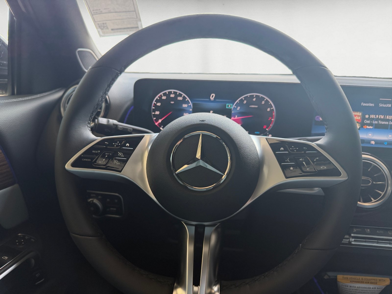 New 2026 Mountain Grey Metallic Mercedes-Benz GLB 250 image 36