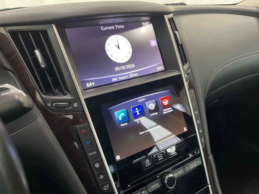 Used 2018 White INFINITI 3.0t LUXE image 12