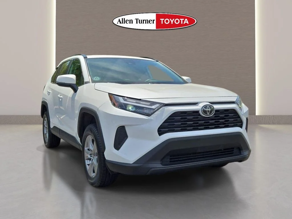 Used 2024 White Toyota XLE image 2
