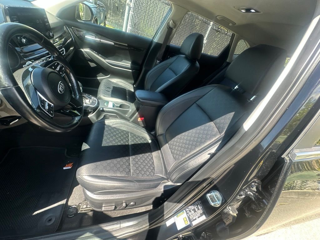 Used 2021 Black Kia EX image 10