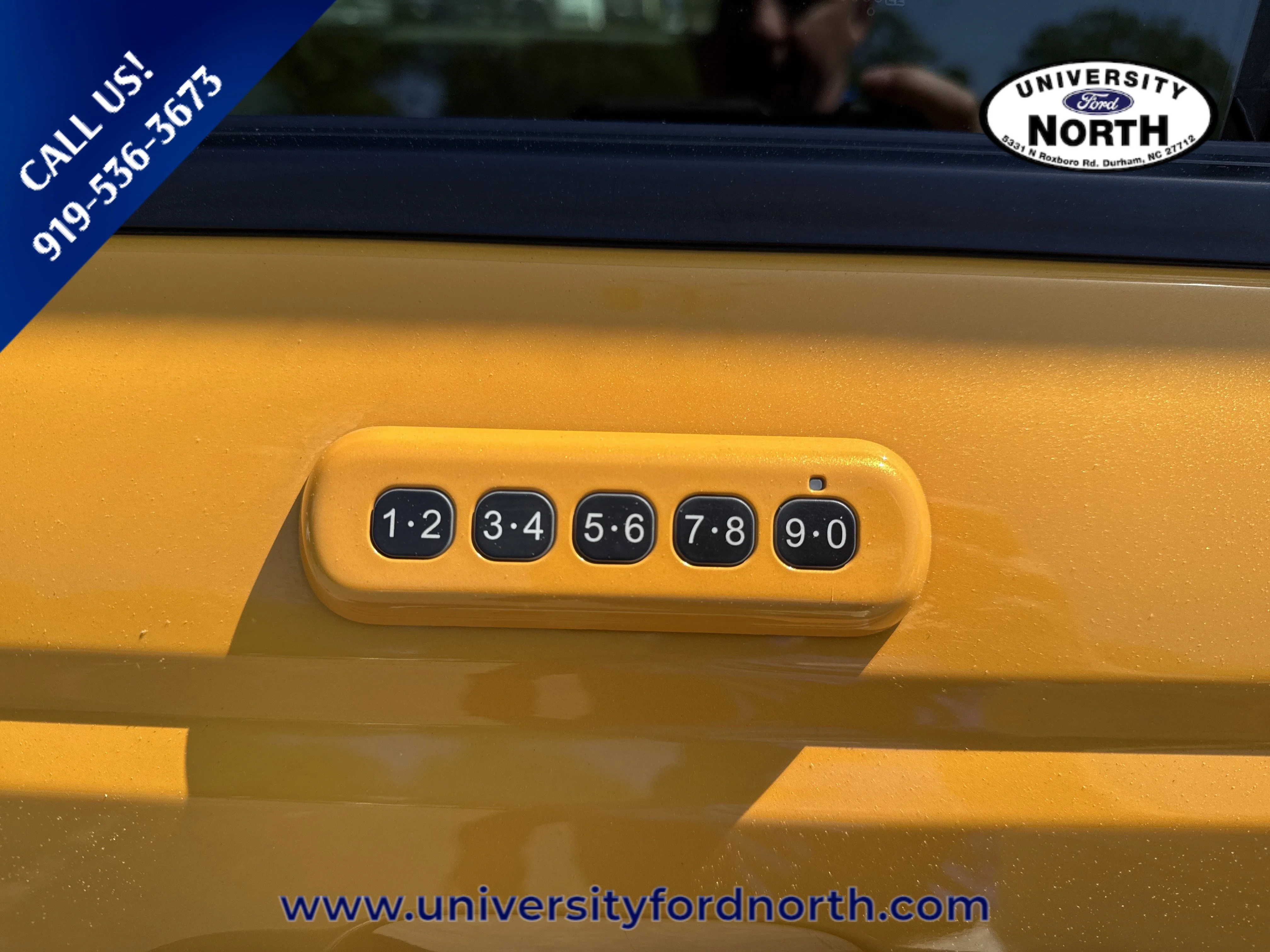 Used 2022 Cyber Orange Metallic Tricoat Ford Badlands image 13