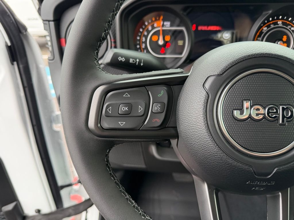 New 2026 Bright White Clearcoat Jeep Rubicon image 17