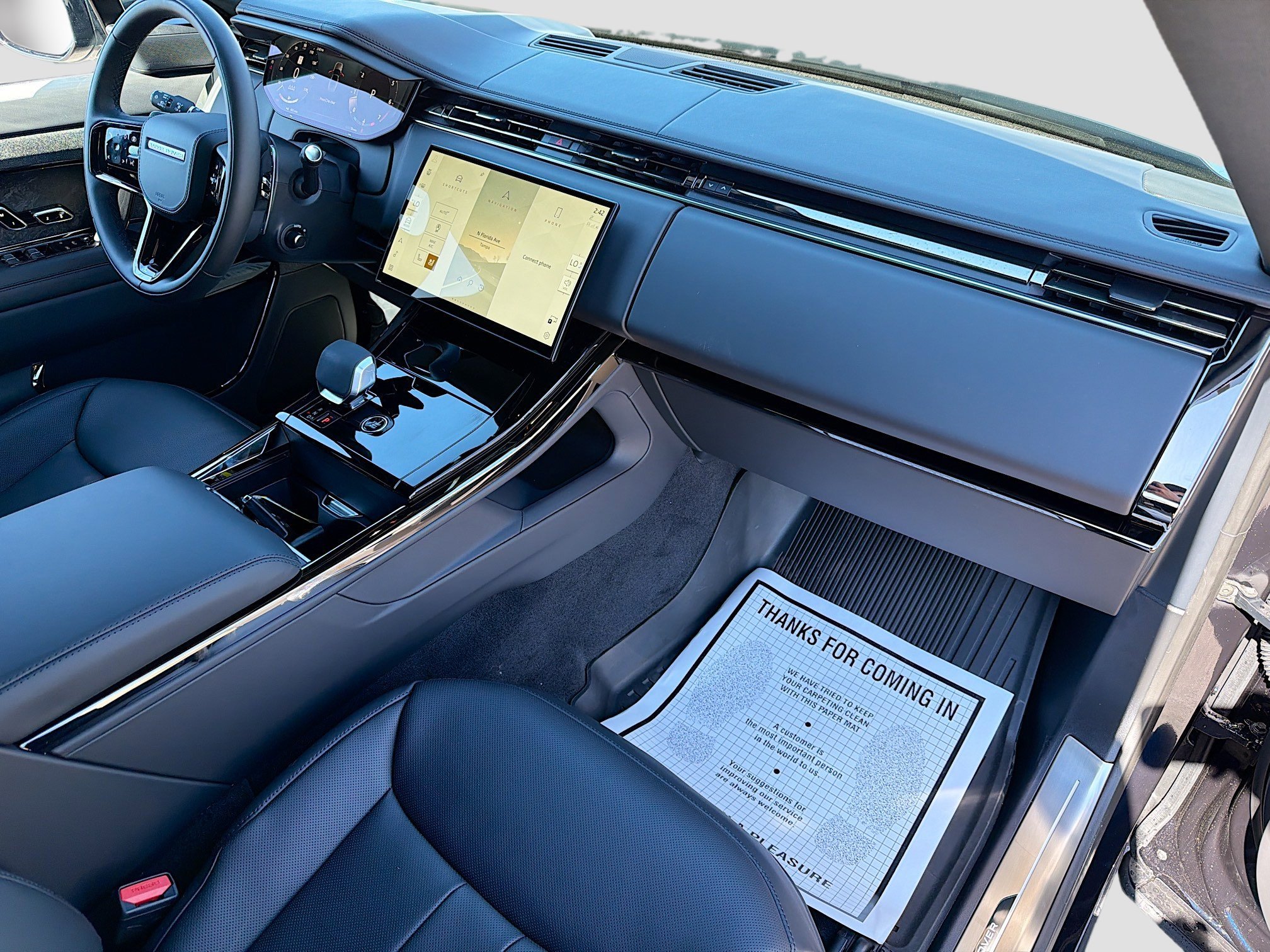 New 2026 Constellation Blue Ultra Metallic Gloss Land Rover Dynamic SE image 15