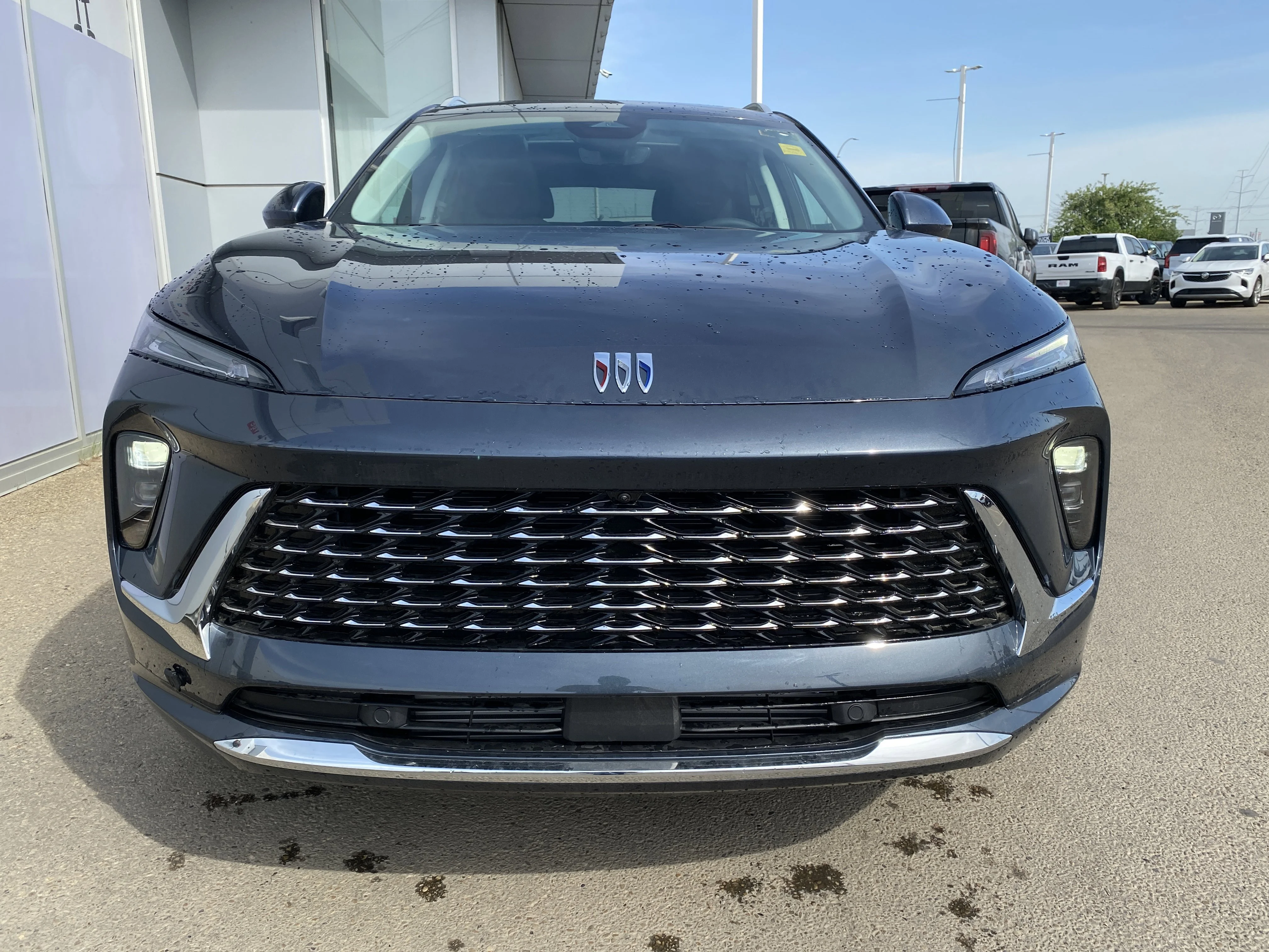 New 2026 QUARTZ BLUE METALLIC Buick Avenir image 9