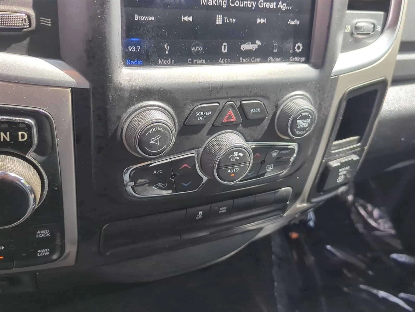 Used 2019 Bright Silver Metallic Clearcoat Ram SLT image 25
