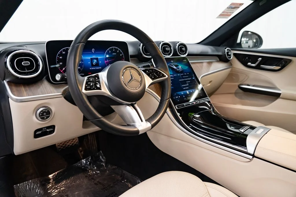 Used 2025 White Mercedes-Benz C 300 image 25
