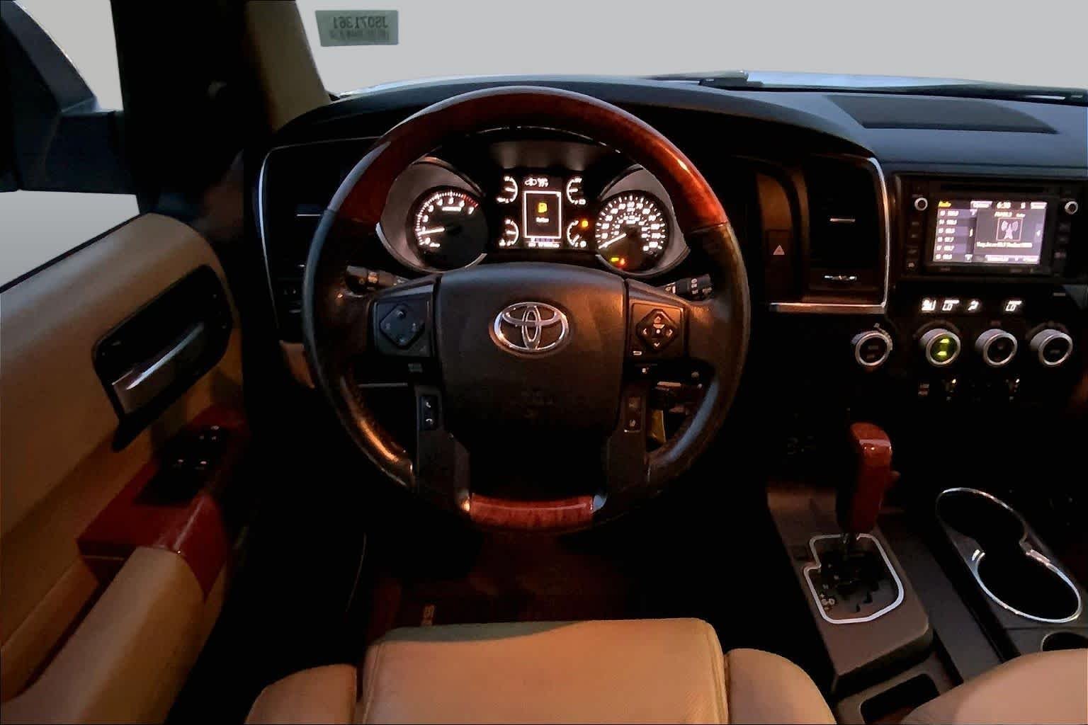 Used 2018 Blizzard Pearl Toyota Platinum image 5