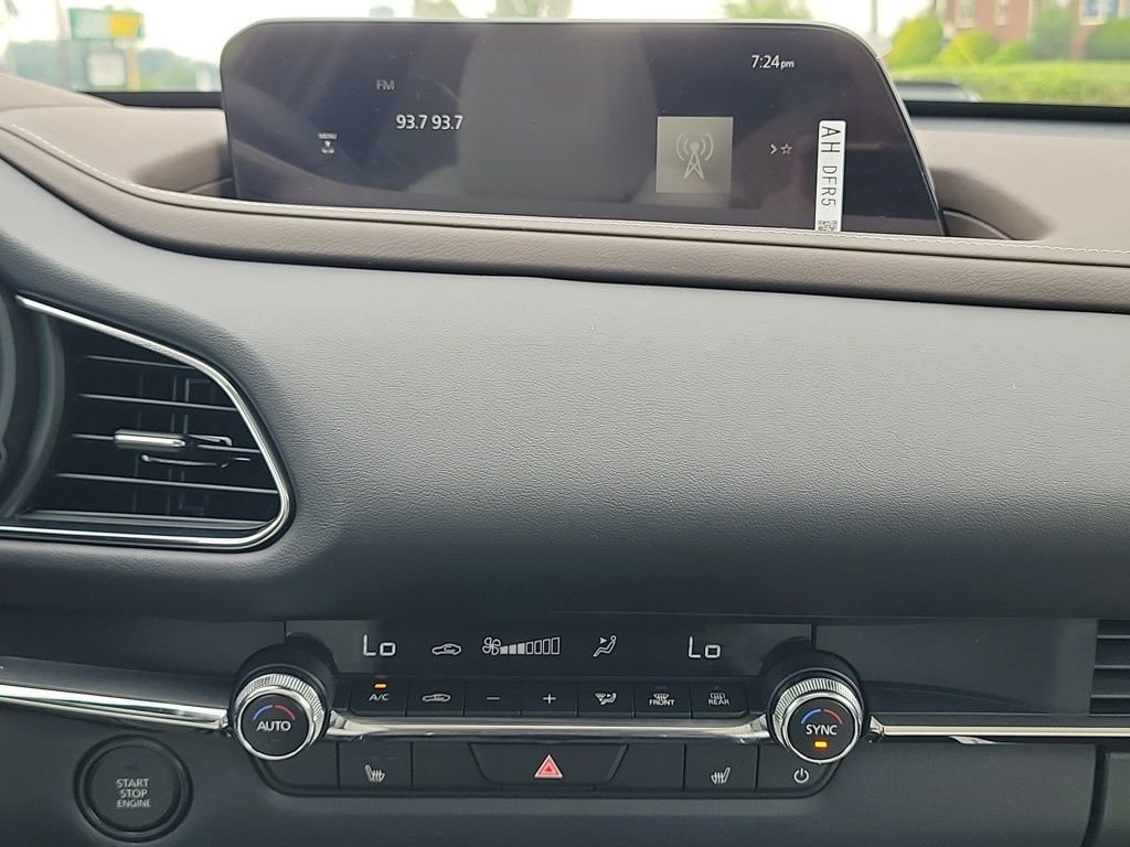 2025 Mazda CX-30 Premium - Photo 21
