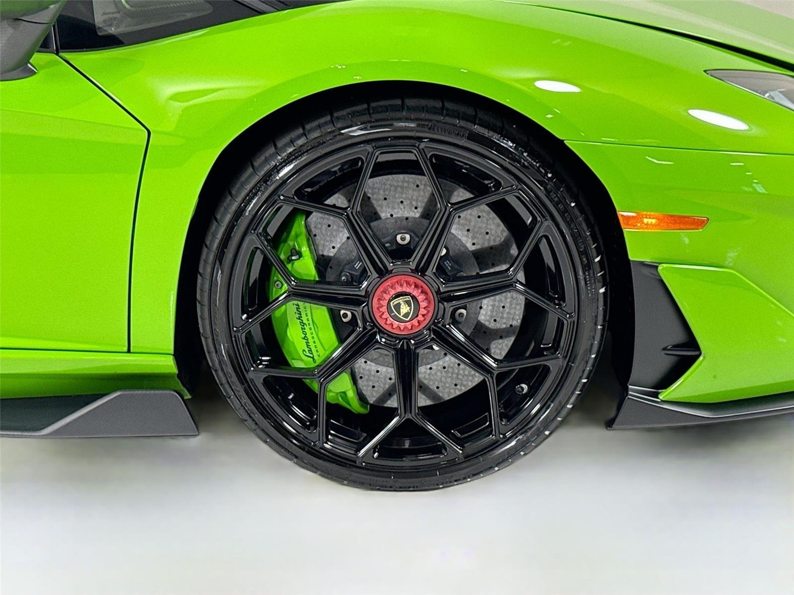 2021 Lamborghini Aventador - Photo 47