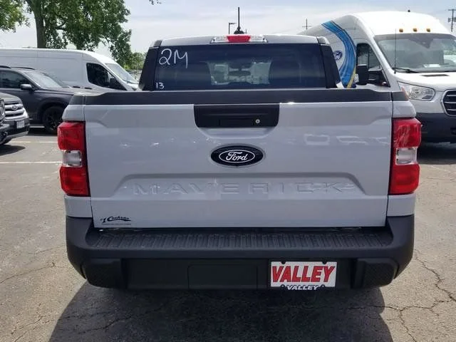 New 2026 Space White Metallic Ford XL image 5