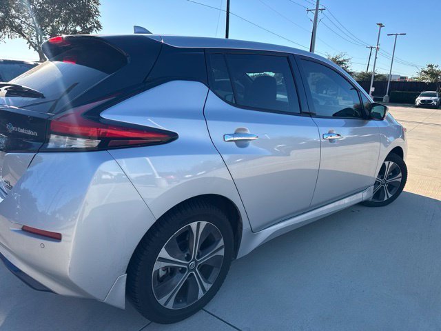 Used 2020 Brilliant Silver Metallic Nissan SL Plus image 3