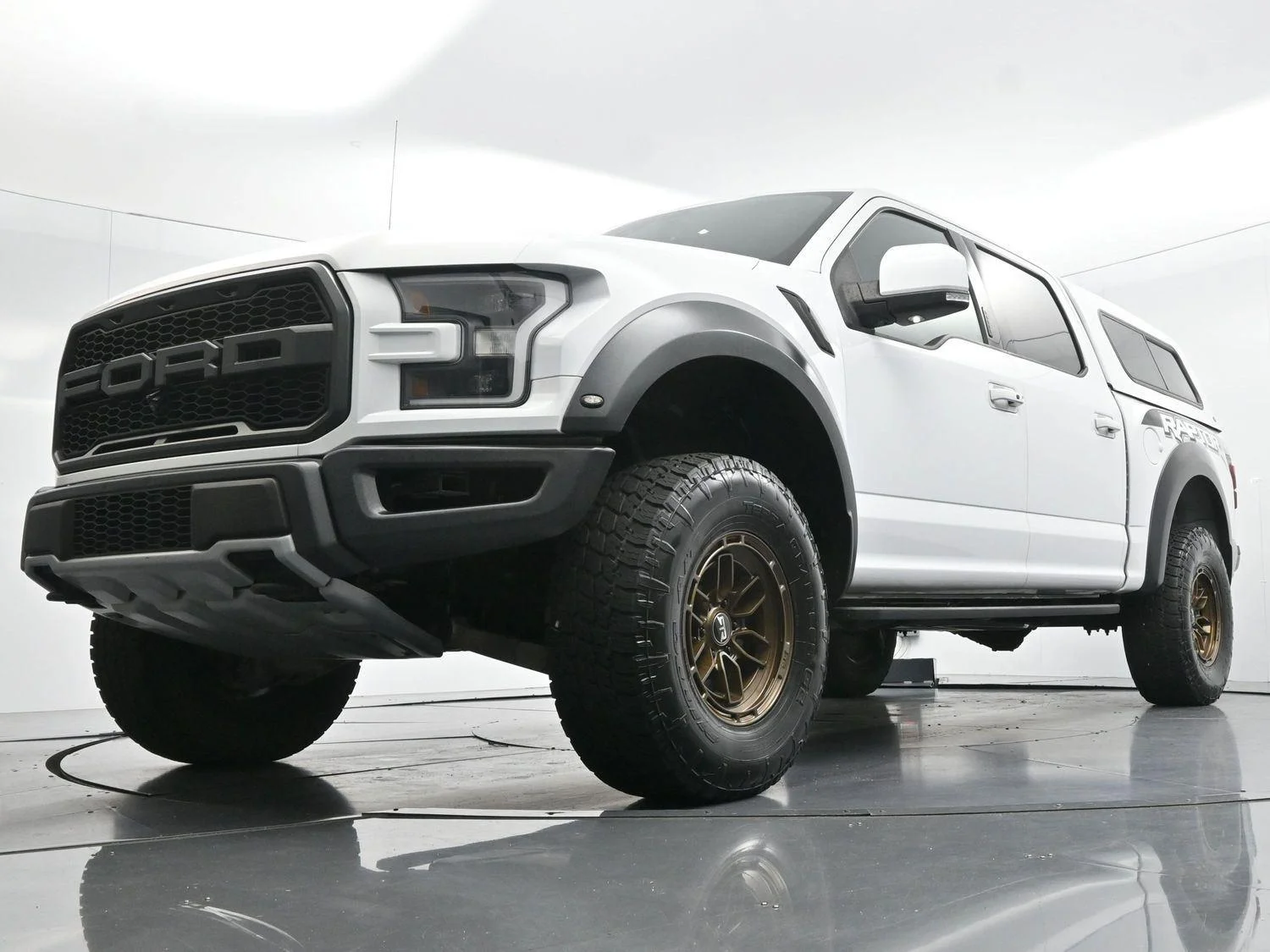 Used 2018 Oxford White Ford Raptor image 54