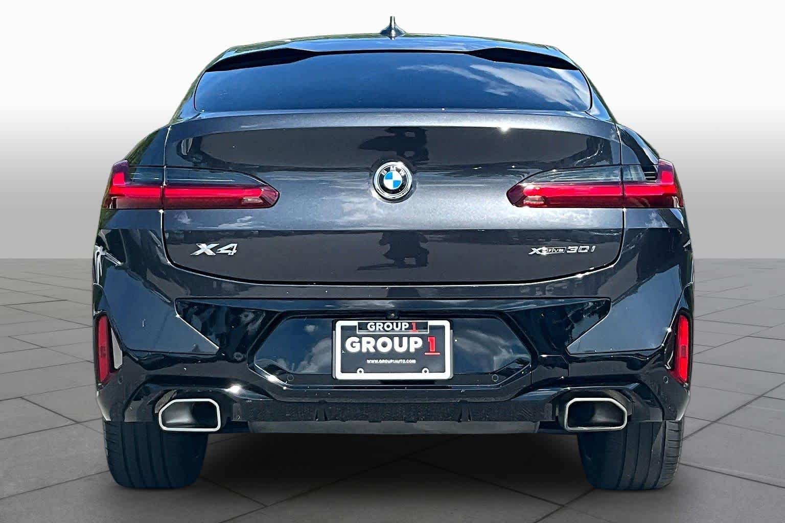 Certified Used 2025 Dark Graphite Metallic BMW xDrive30i image 4