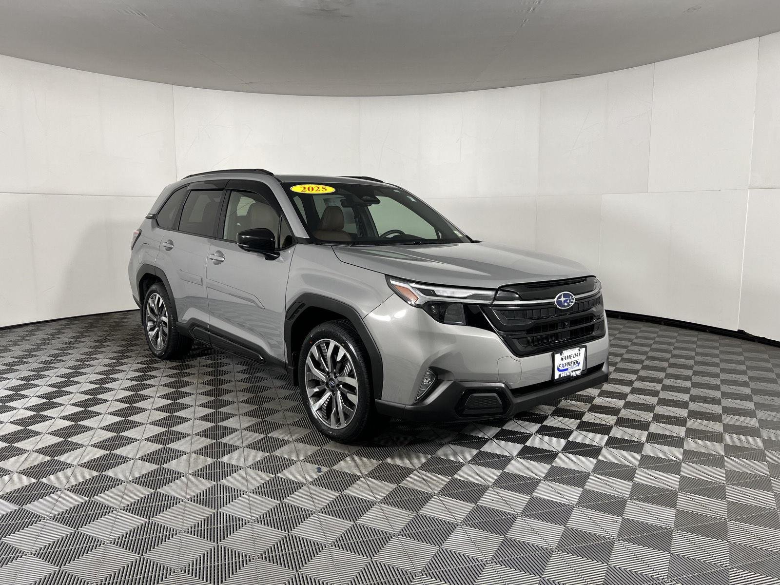 Used 2025 River Rock Pearl Subaru Touring image 16