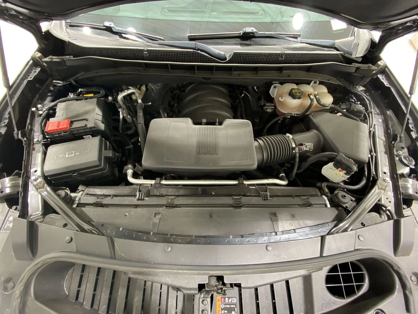 2024 Chevrolet Suburban RST - Photo 27
