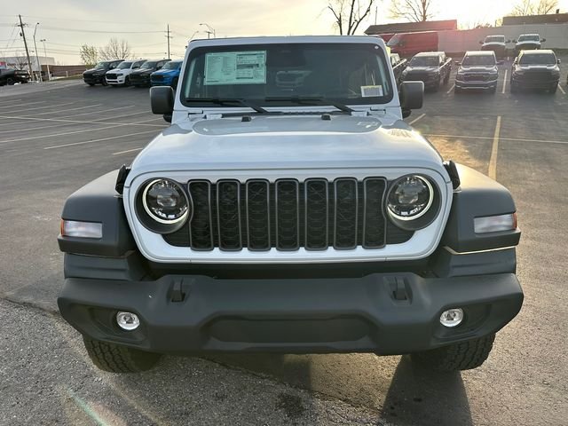 New 2026 Bright White Clear-Coat Exterior Paint Jeep Sport S image 3