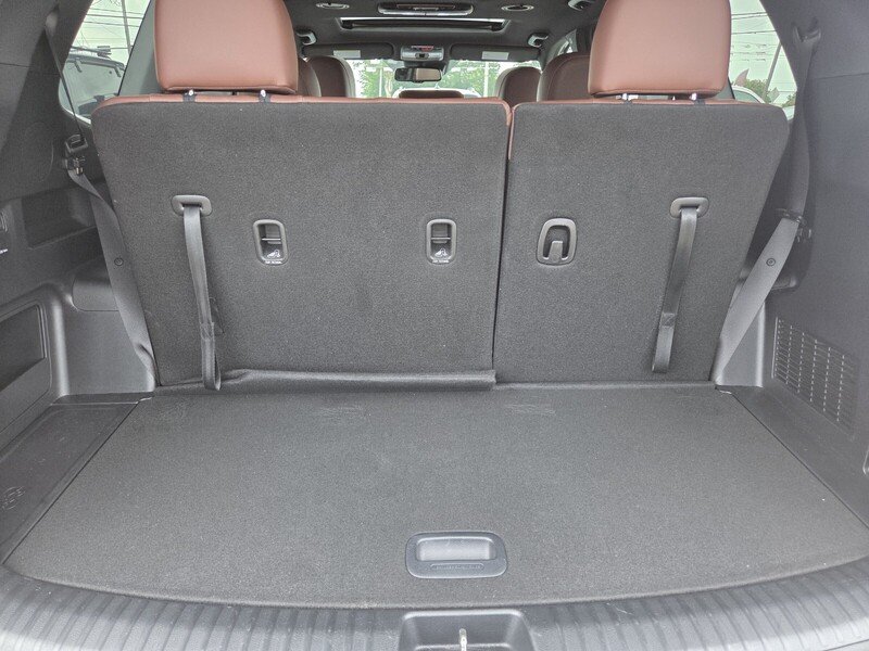Used 2024 Silver Kia EX image 27
