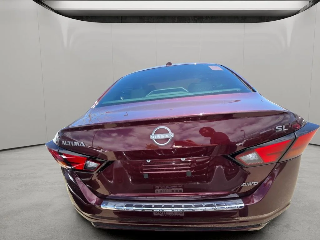 Used 2023 Garnet Pearl Metallic Nissan 2.5 SL image 7