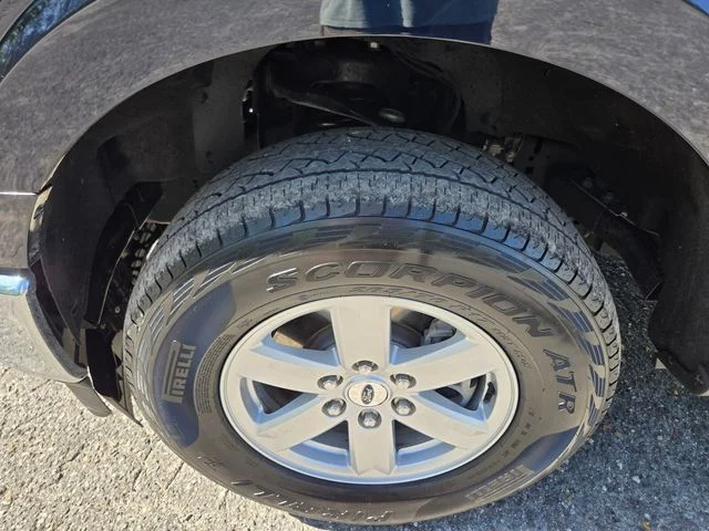 Used 2023 Blue Ford XLT image 22