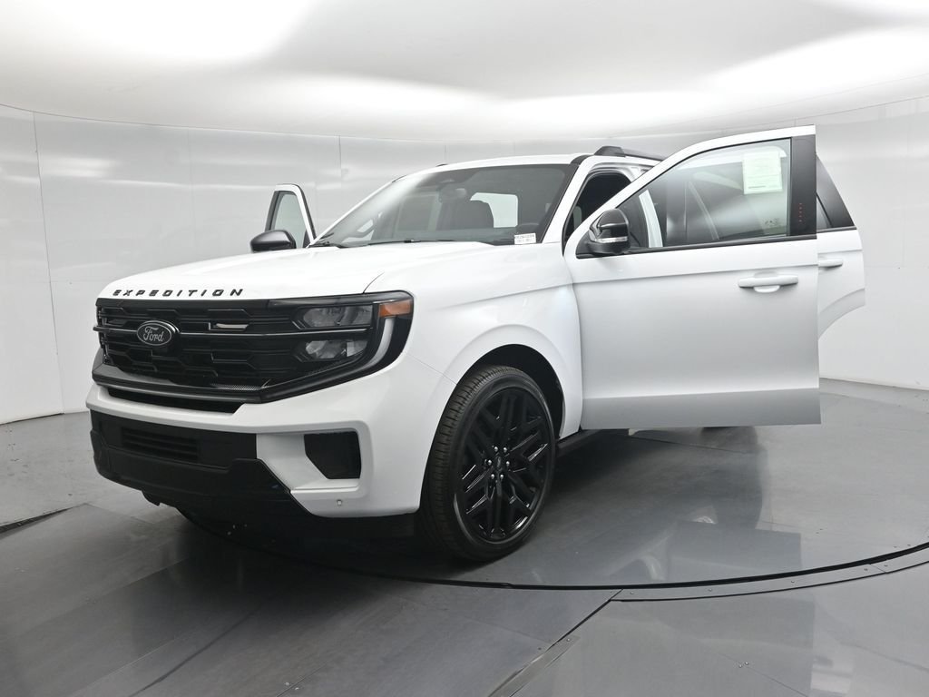 New 2026 Oxford White Ford Platinum image 25
