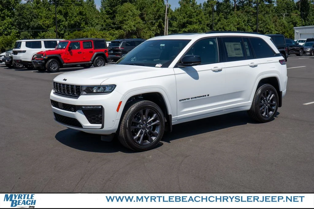 New 2026 Bright White Clear-Coat Exterior Paint Jeep Limited Reserve image 2