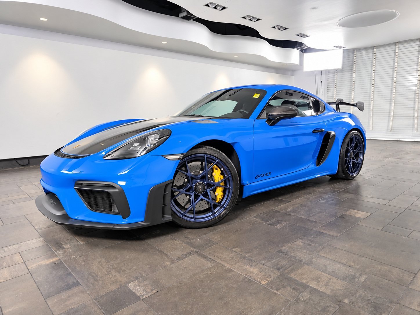 2023 Porsche 718 Cayman