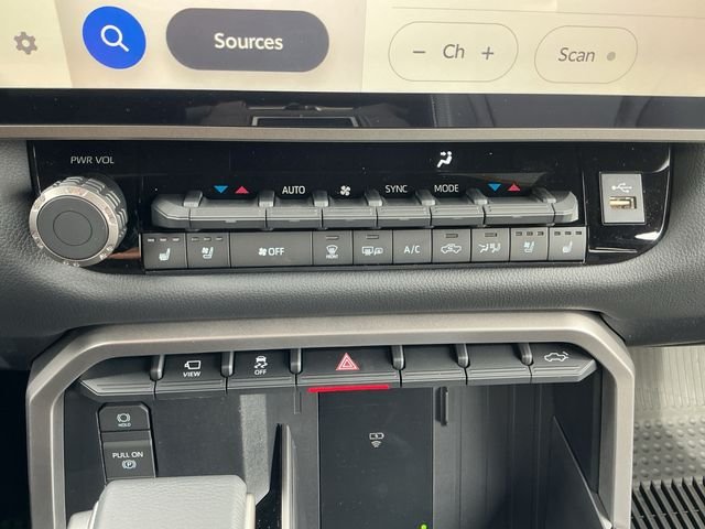 New 2026 Ice Cap Toyota Tundra Limited image 17
