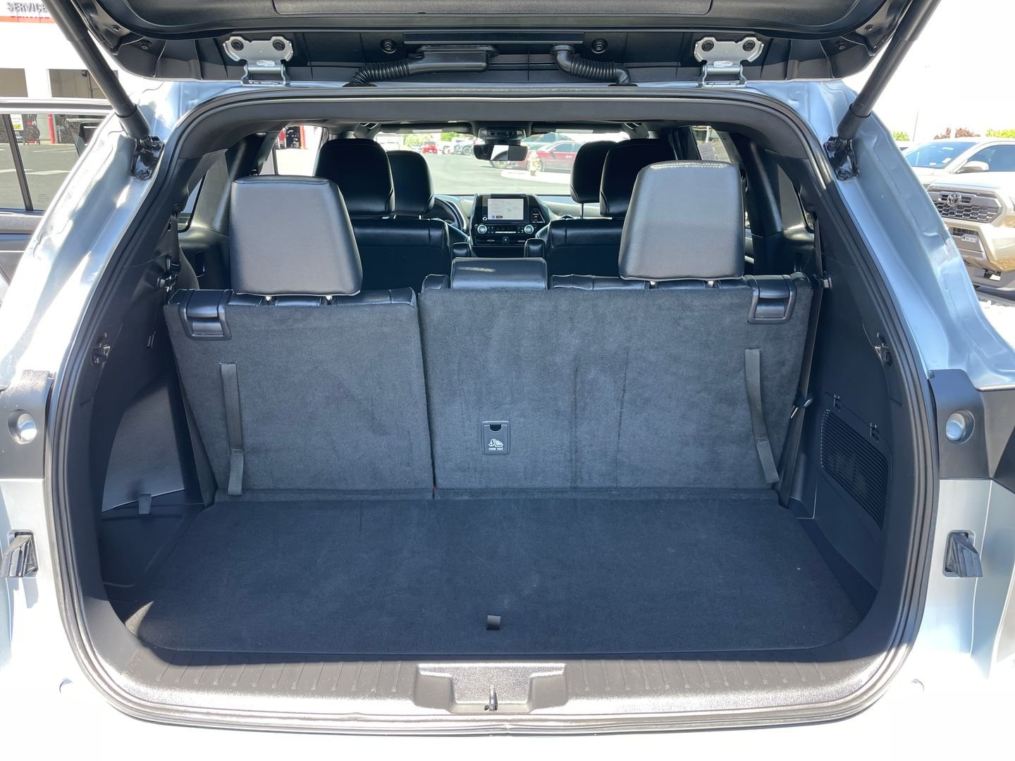 2025 Toyota Highlander XSE - Photo 16
