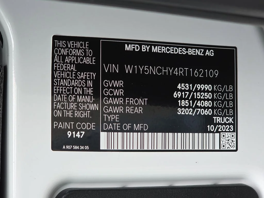 Used 2024  Mercedes-Benz Cargo 170 WB image 37