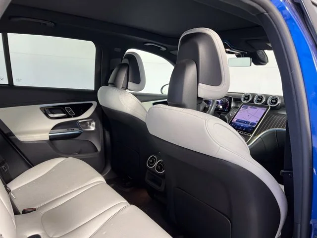 Used 2023 Blue Mercedes-Benz GLC 300 image 34