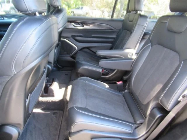 Certified Used 2022 Black Jeep Altitude image 28